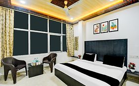 Hotel O Karni Kripa